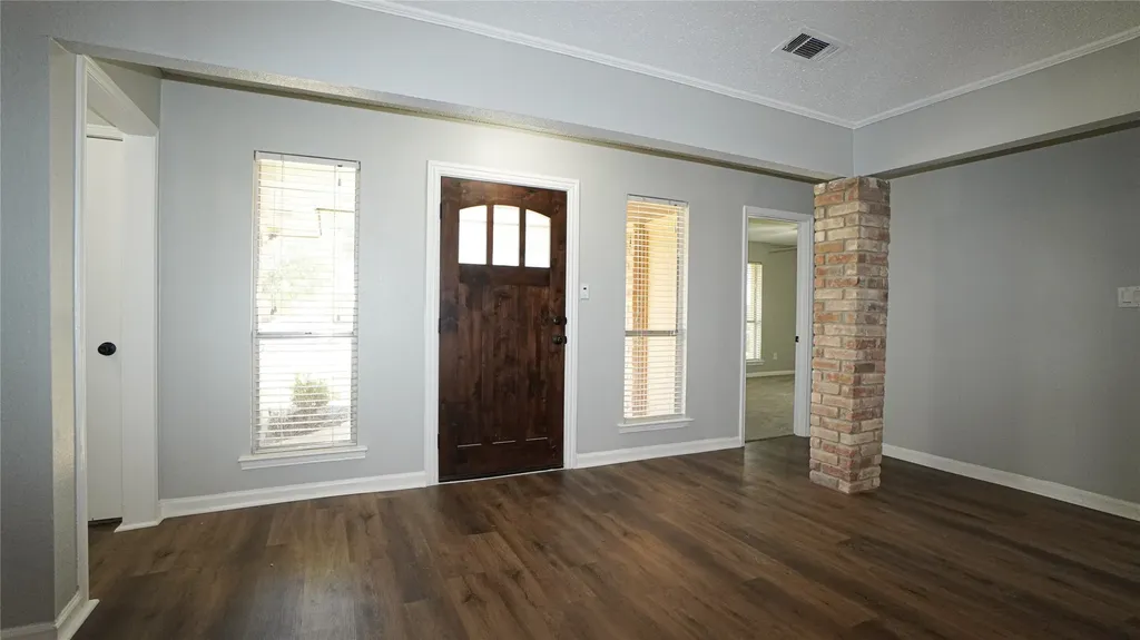 7113 Ridgeview Drive Rowlett TX 75089