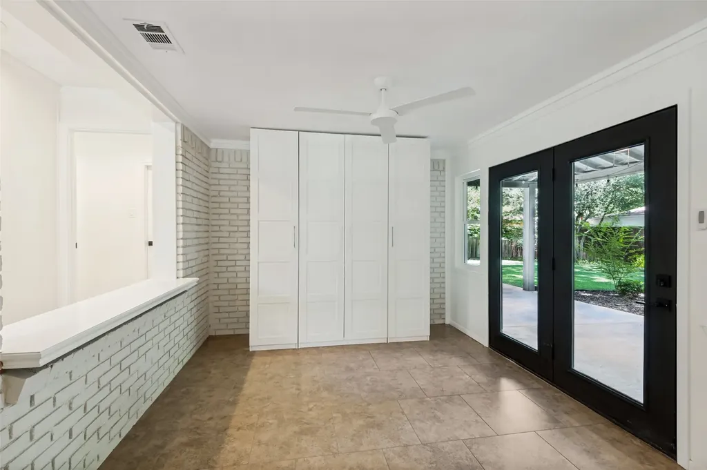 7105 Bennington Drive Dallas TX 75214