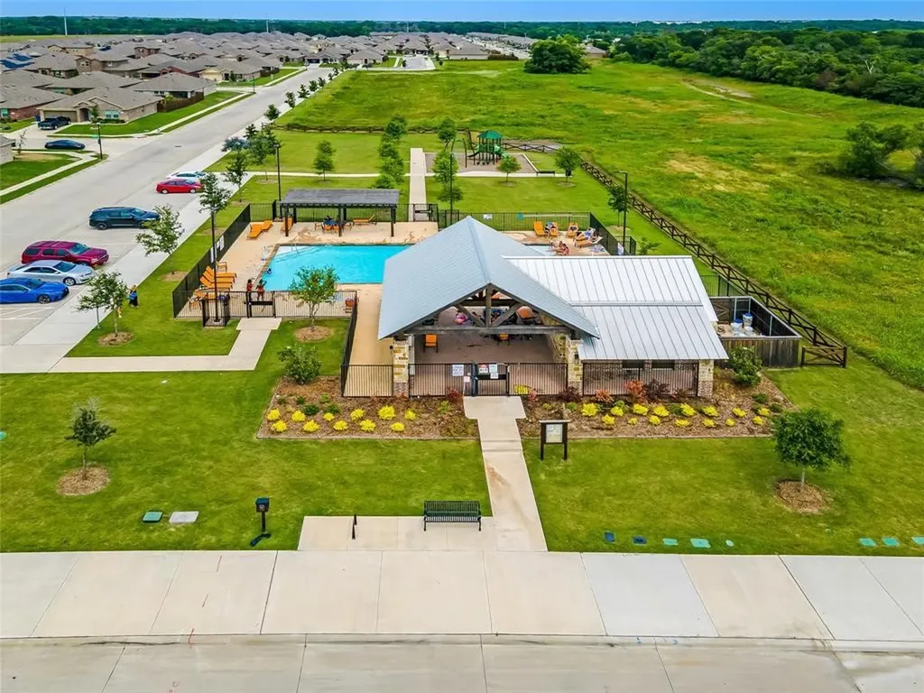 110 Real Quiet Lane Caddo Mills TX 75135