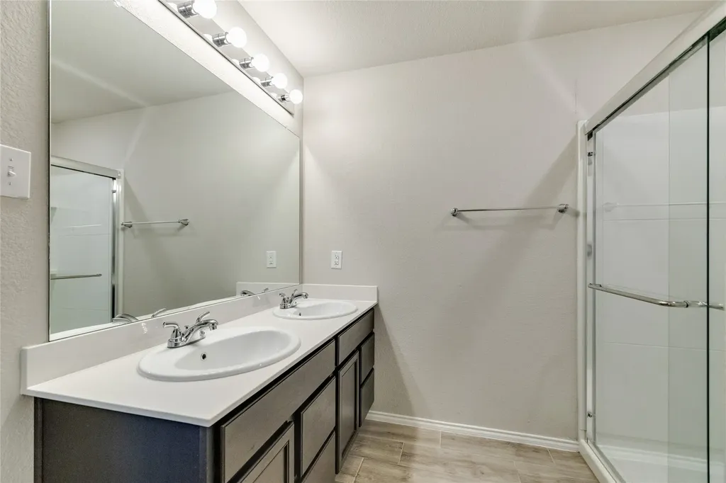 115 Rock Creek Terrell TX 75160