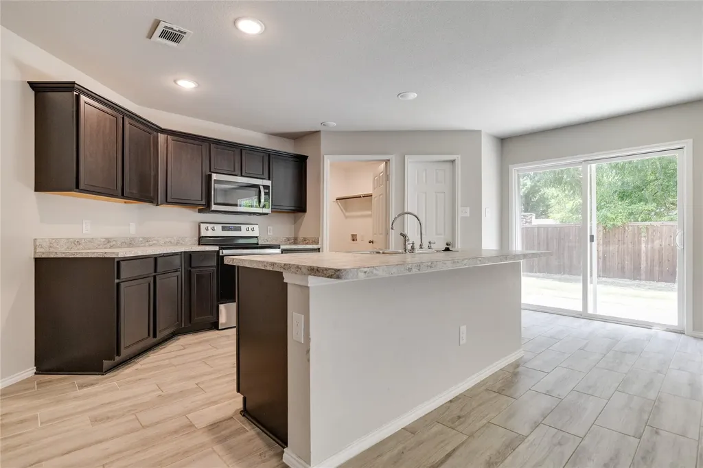 115 Rock Creek Terrell TX 75160