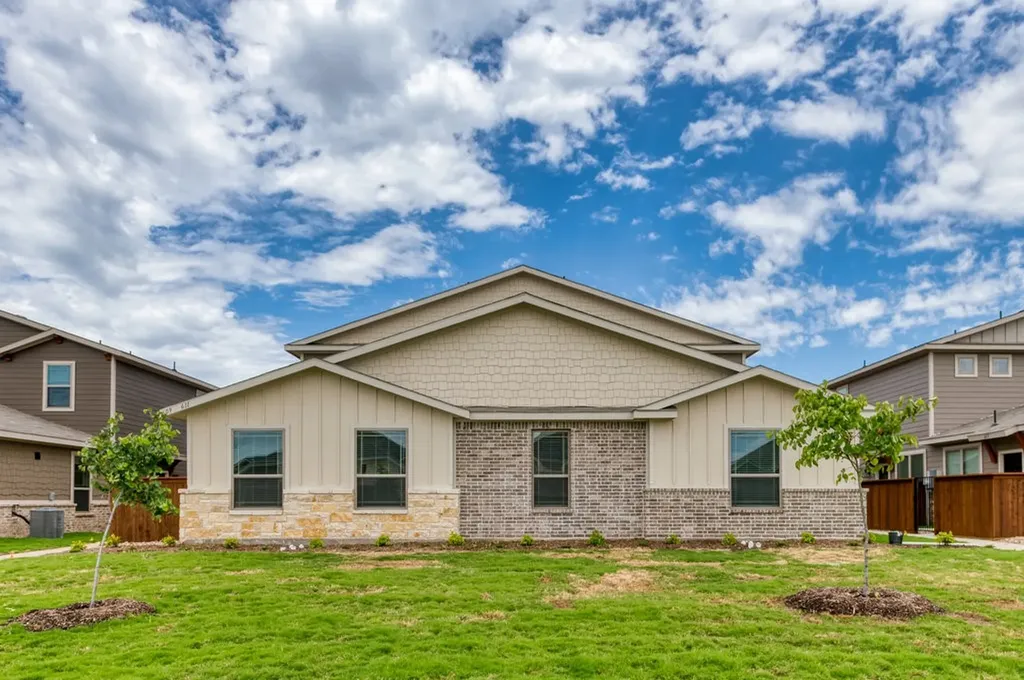 611 Harvest Moon Drive Venus TX 76084