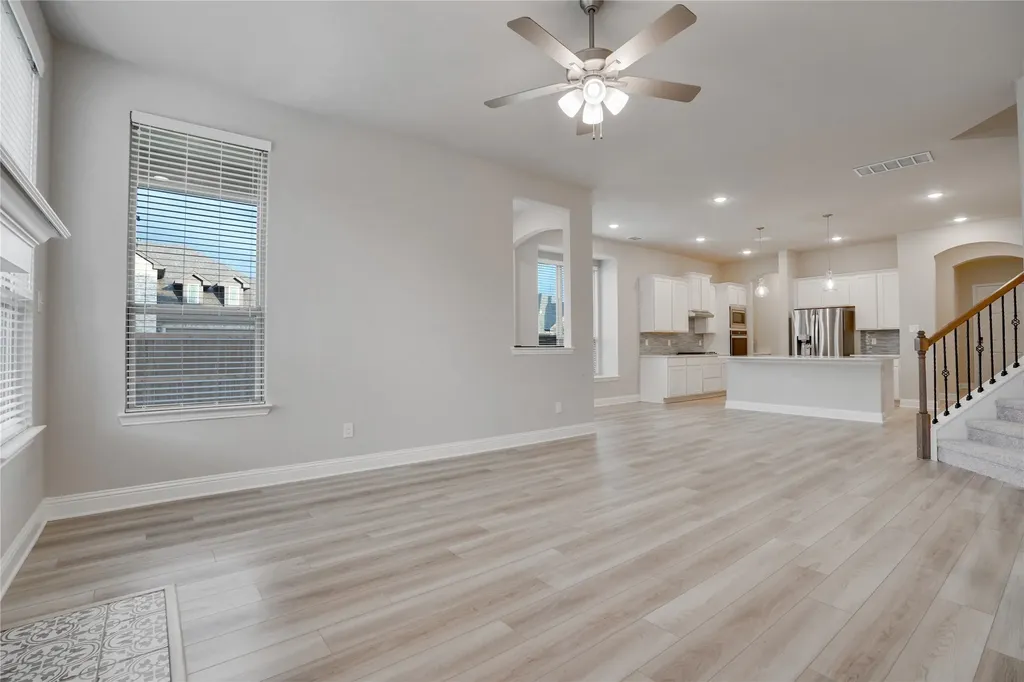 1521 Bison Trail Aubrey TX 76227