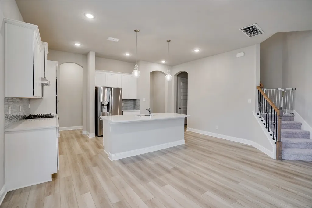 1521 Bison Trail Aubrey TX 76227
