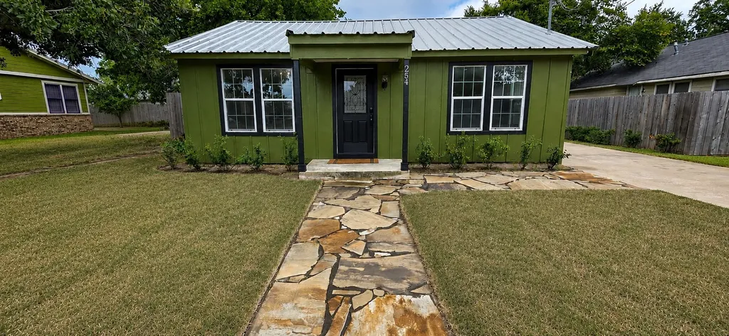 254 W Frey Street Stephenville TX 76401