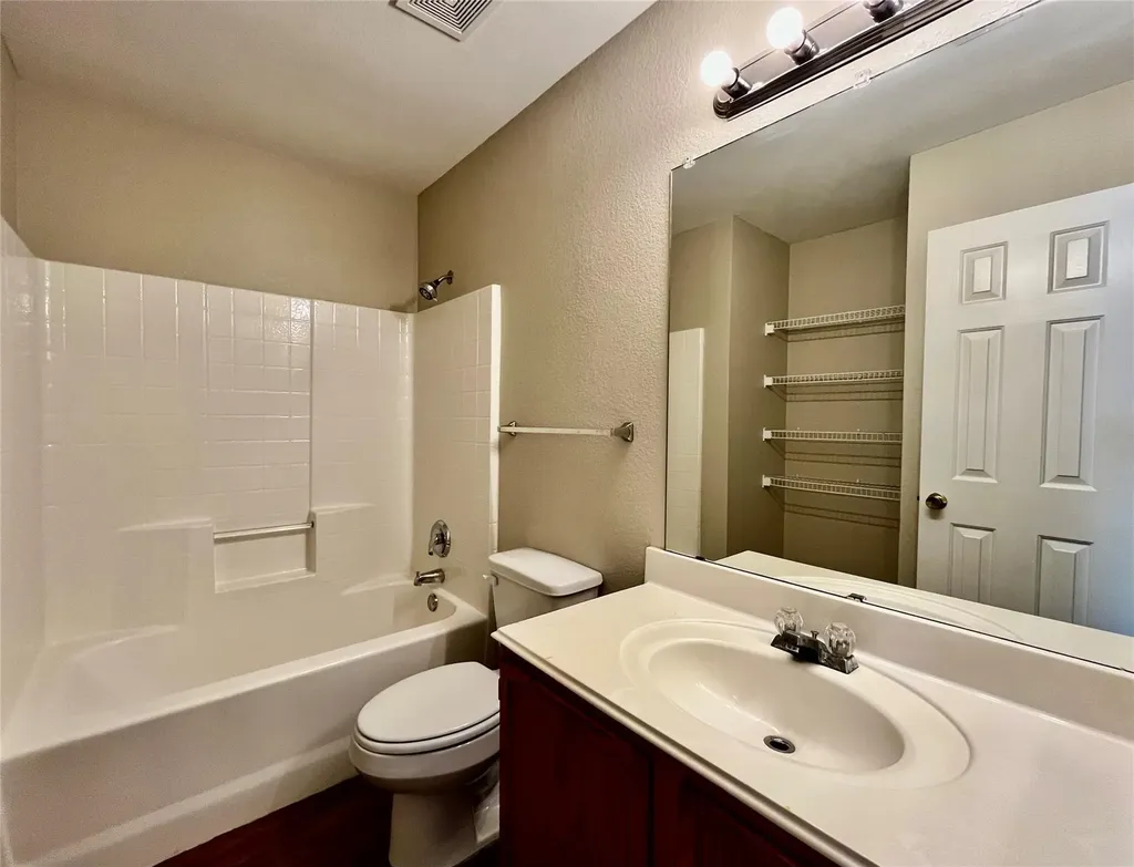 2200 Lookout Lane Denton TX 76207