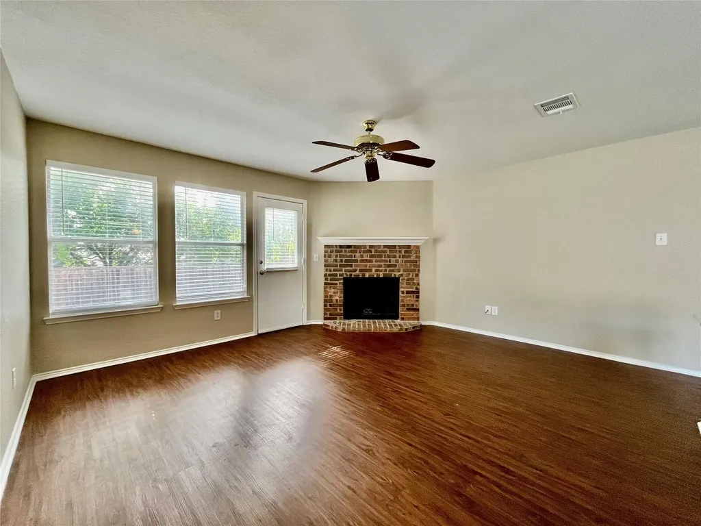 2200 Lookout Lane Denton TX 76207