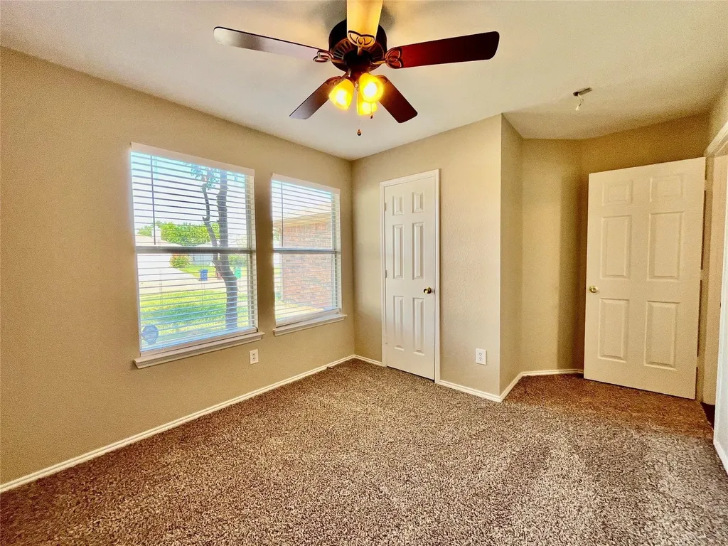 2200 Lookout Lane Denton TX 76207