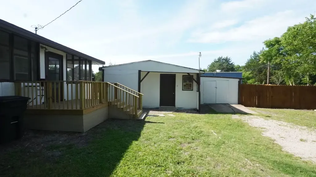 5776 County Road 927 Nevada TX 75173