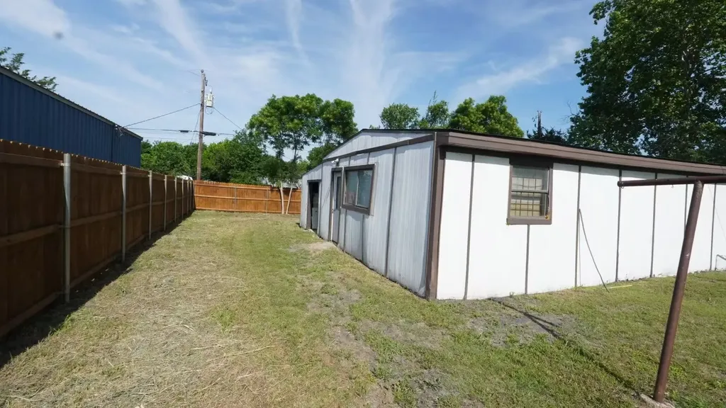 5776 County Road 927 Nevada TX 75173