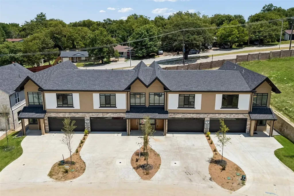 816 Premier Parkway Grand Prairie TX 75051