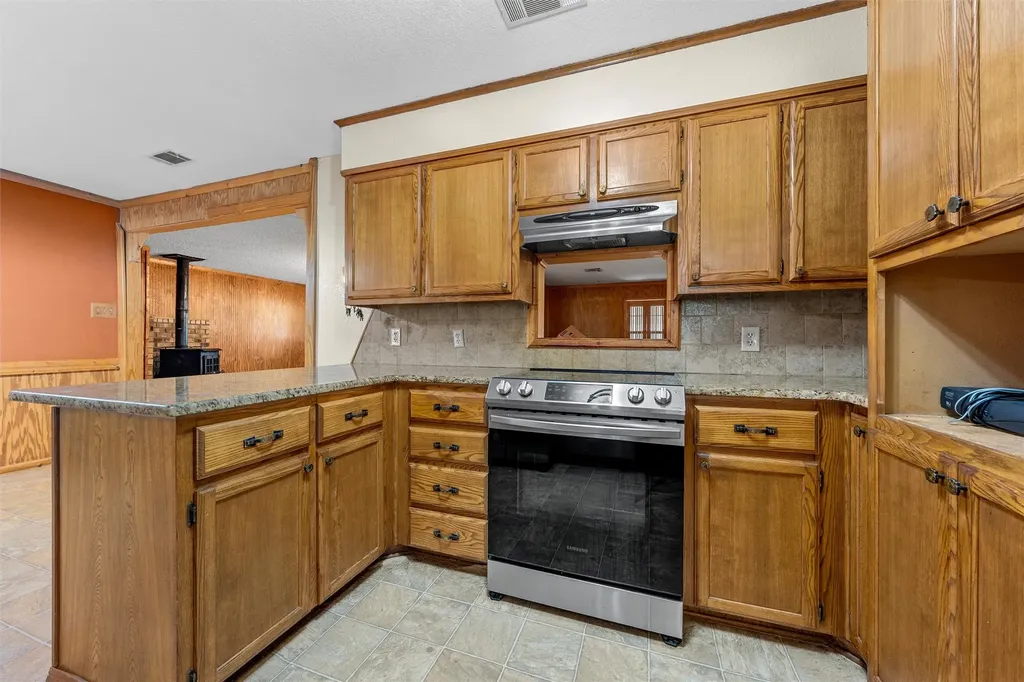 429 Wildwood Trail Robinson TX 76655