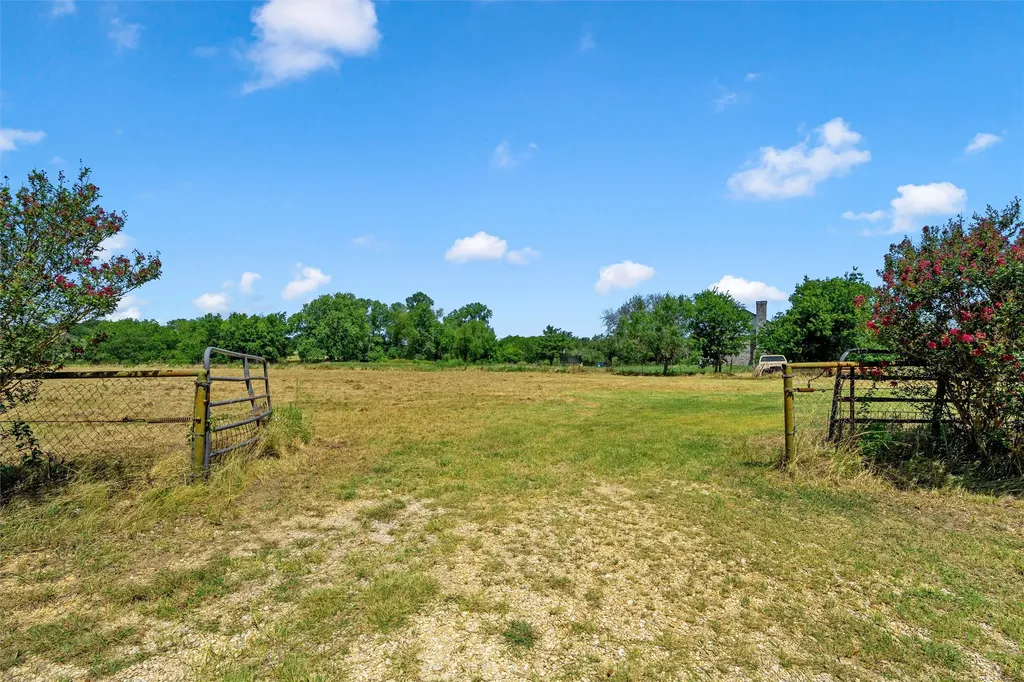 429 Wildwood Trail Robinson TX 76655