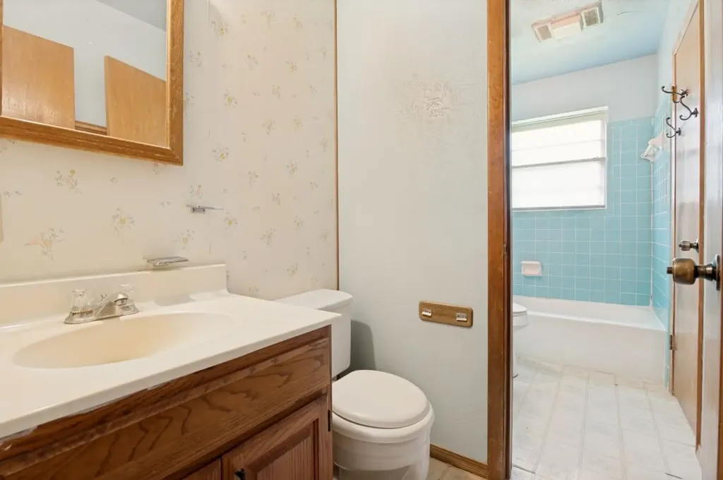 612 Glenn Drive Euless TX 76039