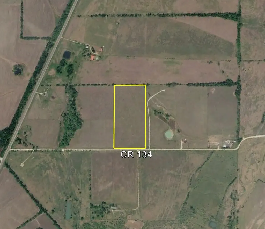 1262 Cr 134 E Burlington TX 76519