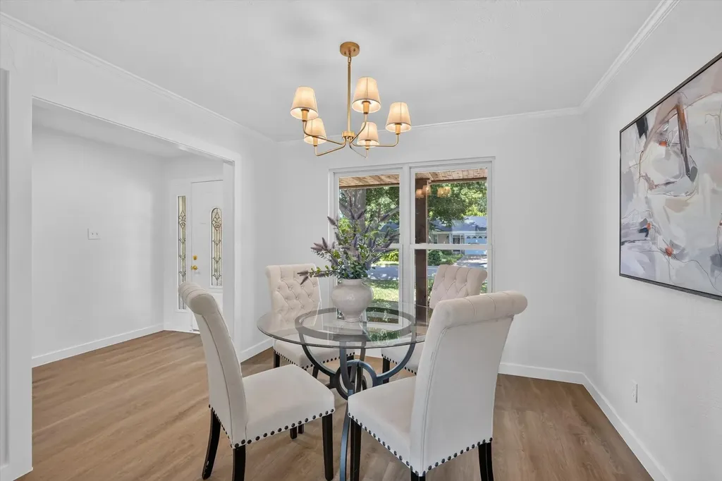 412 Apple Blossom Lane Hurst TX 76053