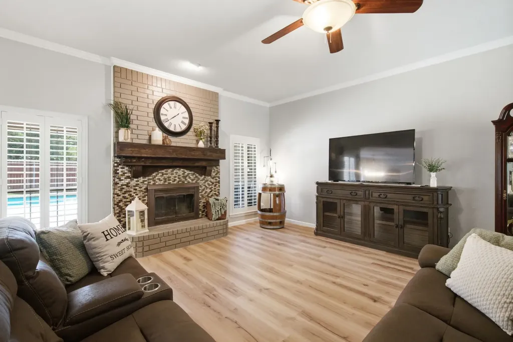 1703 Oakmeadow Drive Decatur TX 76234