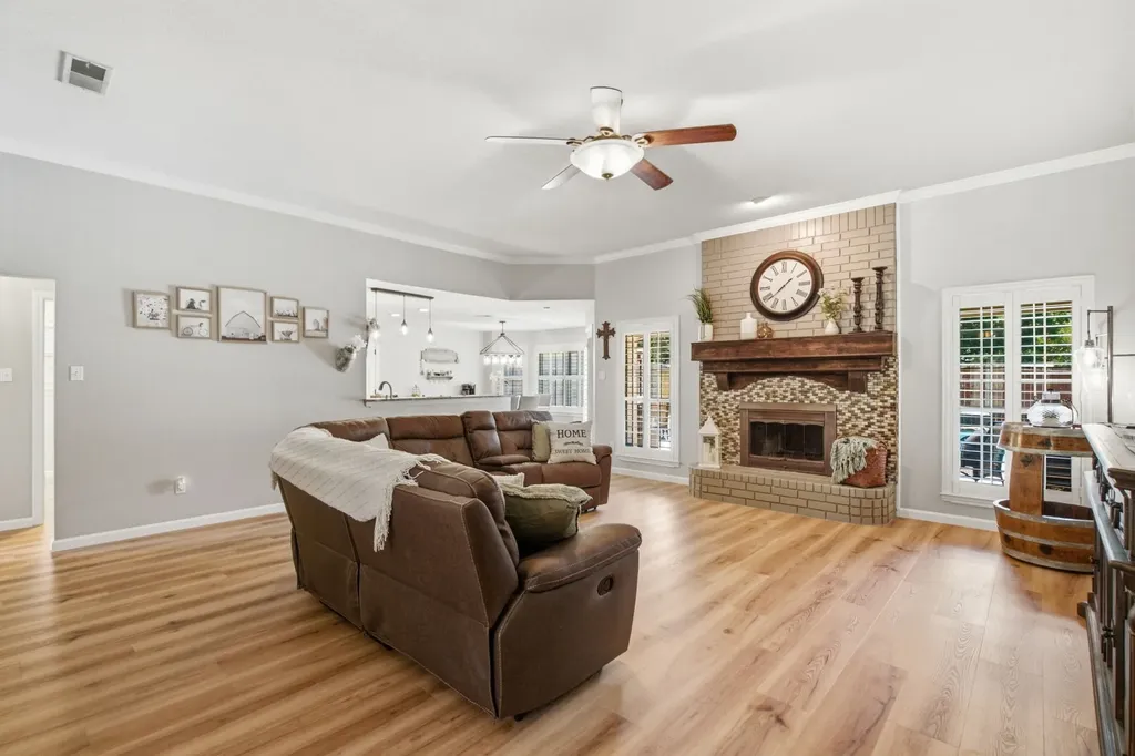 1703 Oakmeadow Drive Decatur TX 76234