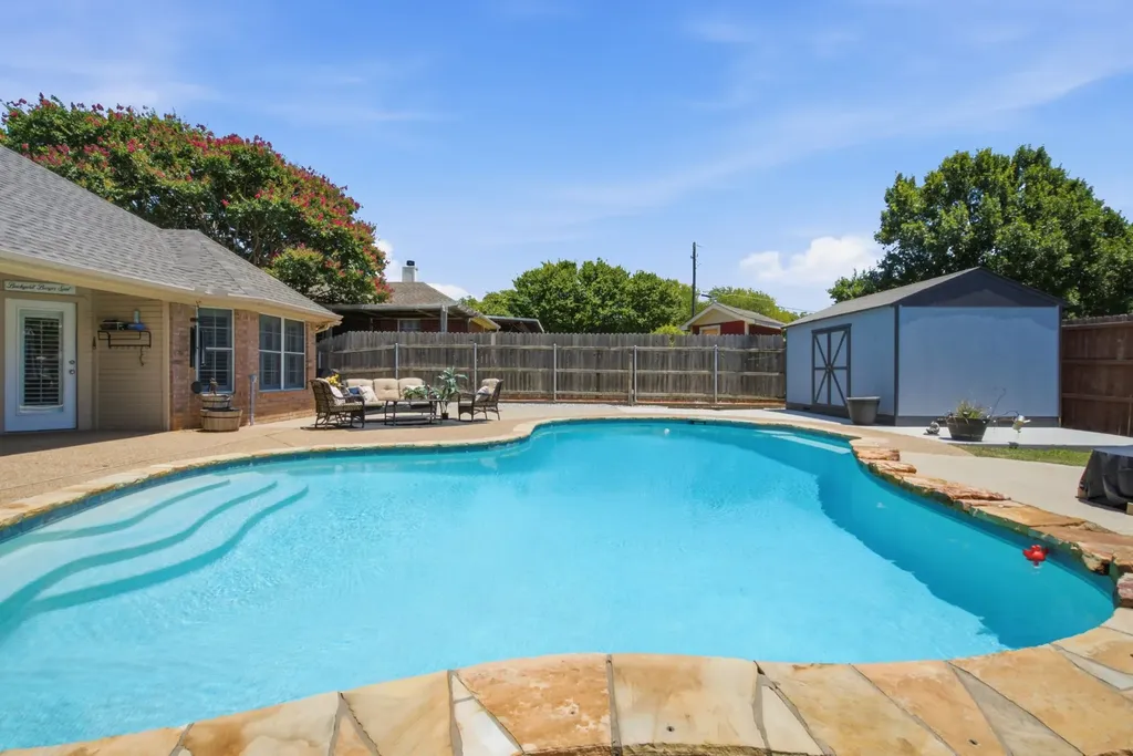 1703 Oakmeadow Drive Decatur TX 76234