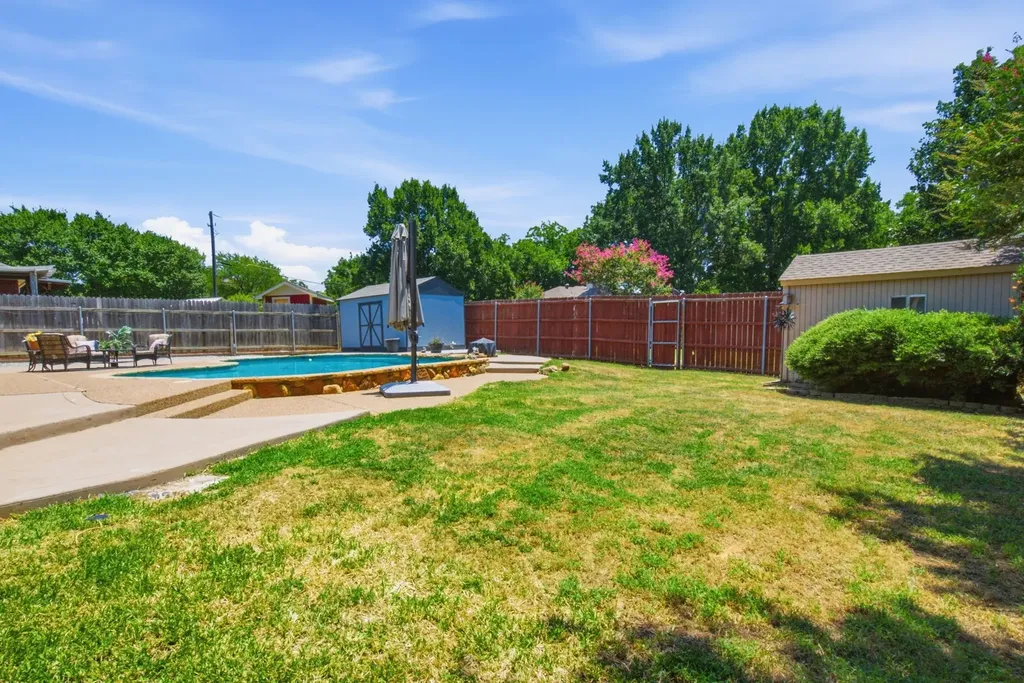 1703 Oakmeadow Drive Decatur TX 76234