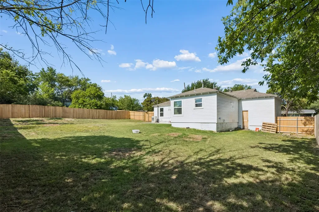 714 NW 6th Street Grand Prairie TX 75050