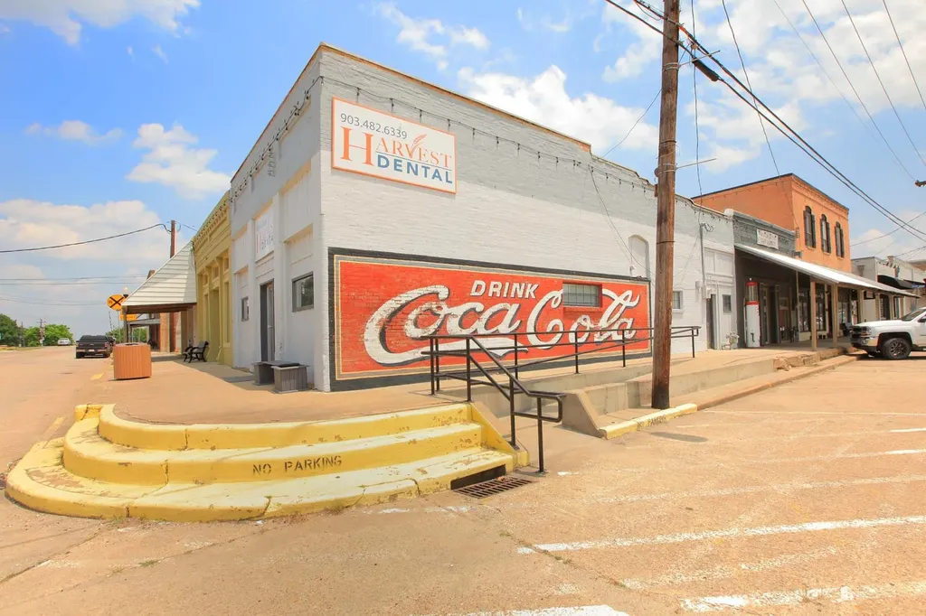 1613 Thicket Hill Drive Van Alstyne TX 75495