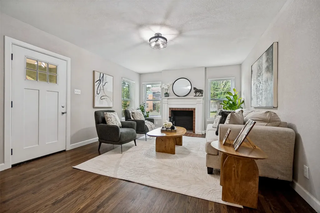 3814 Wendelkin Street Dallas TX 75215
