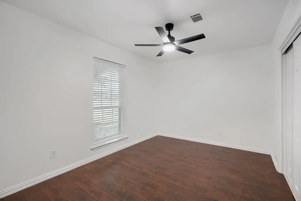 4005 Tynes Drive Garland TX 75042