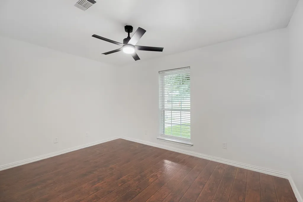 4005 Tynes Drive Garland TX 75042