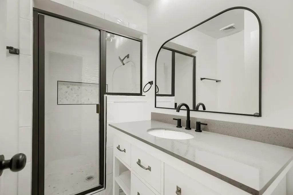 4005 Tynes Drive Garland TX 75042