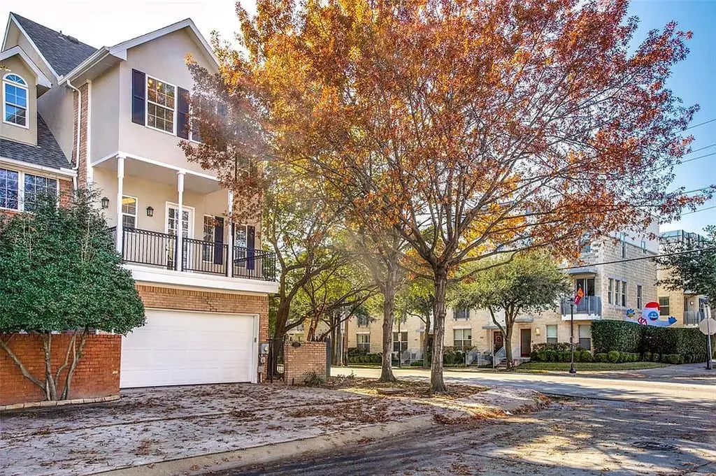 5720 La Vista Drive Dallas TX 75206