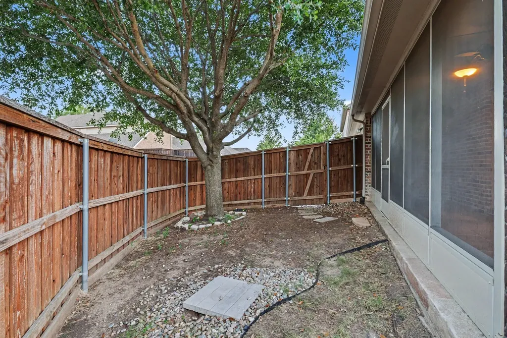 15943 River Glen Drive Frisco TX 75035