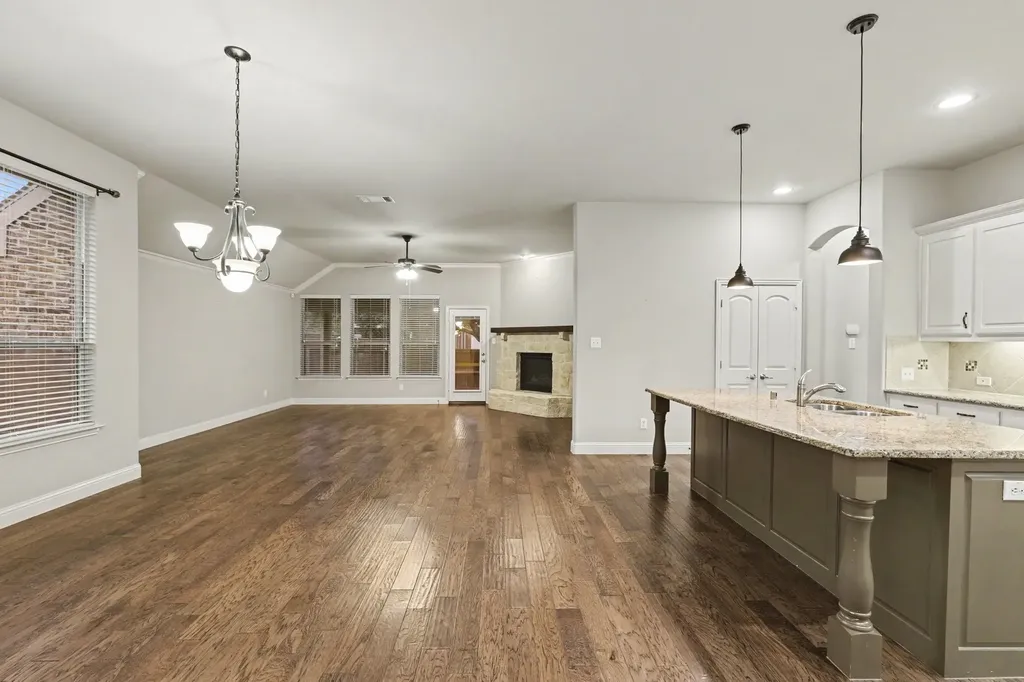 15943 River Glen Drive Frisco TX 75035