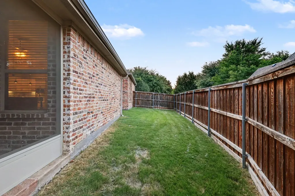 15943 River Glen Drive Frisco TX 75035