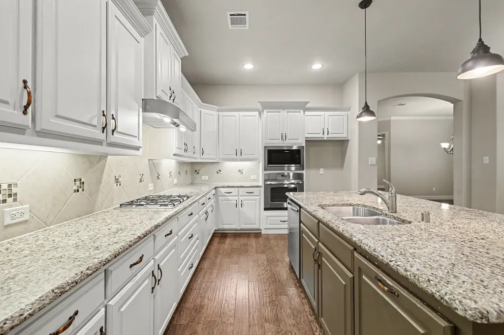 15943 River Glen Drive Frisco TX 75035