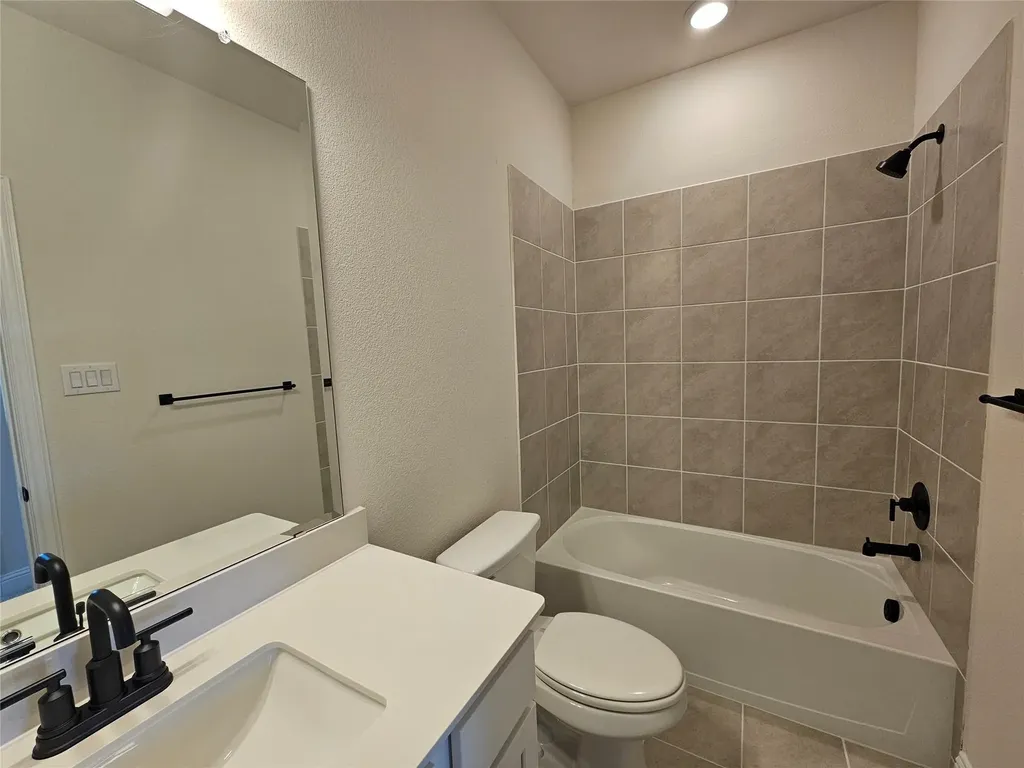 7933 Sunset Boulevard Rowlett TX 75088