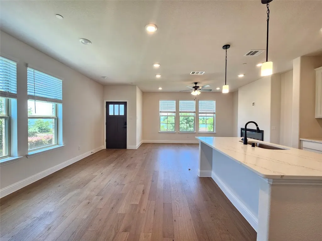 7933 Sunset Boulevard Rowlett TX 75088