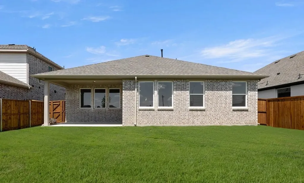 653 Tyronza Drive Justin TX 76247