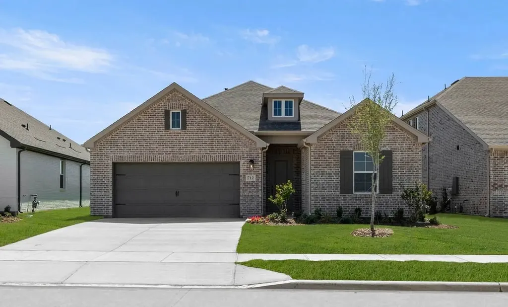 653 Tyronza Drive Justin TX 76247