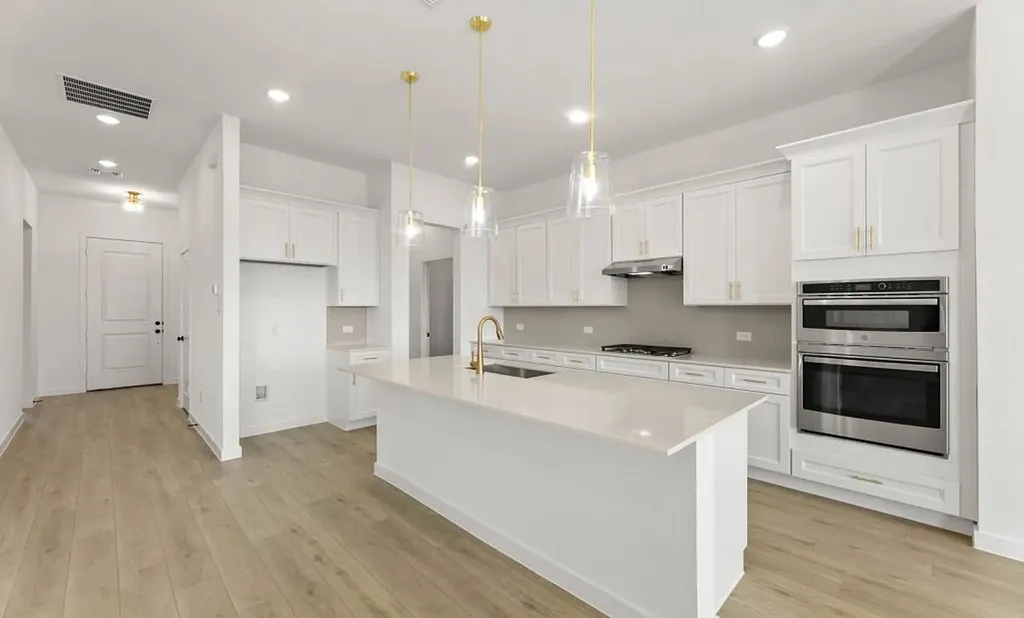 653 Tyronza Drive Justin TX 76247