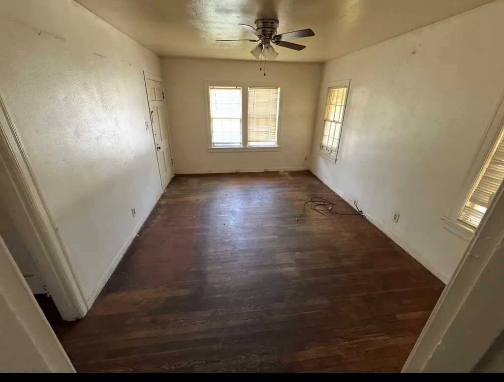 804 W Bridge Street Weatherford TX 76086