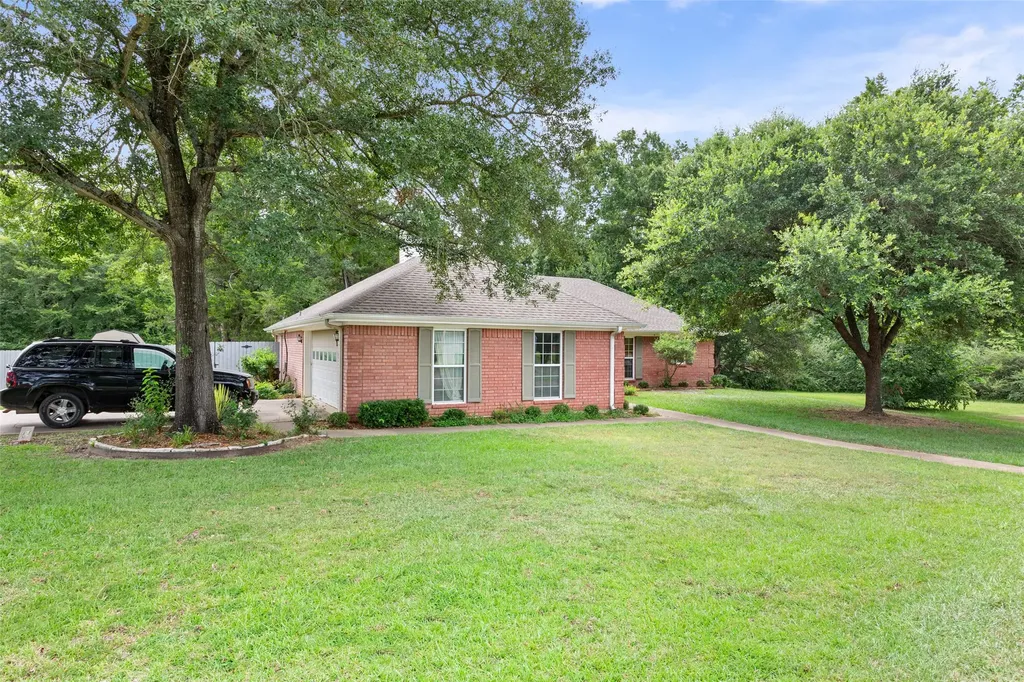 804 Canary Lane Fairfield TX 75840