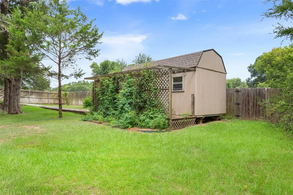 804 Canary Lane Fairfield TX 75840