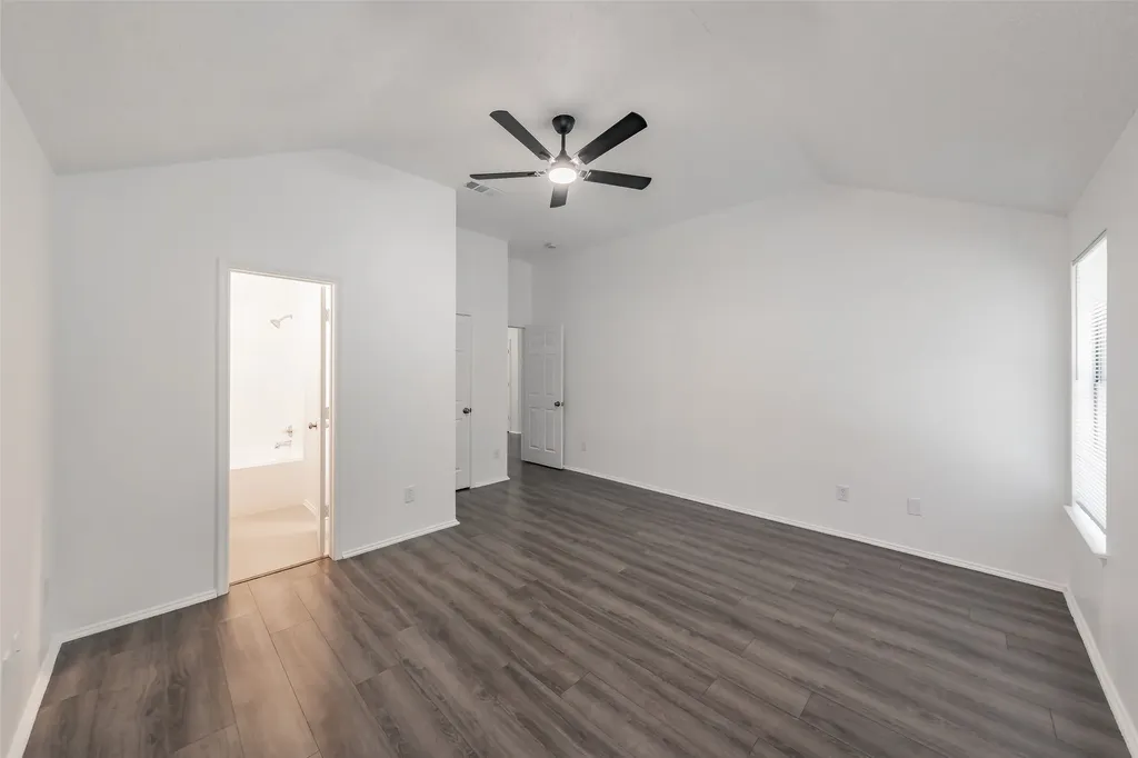 913 Mill Spring Drive Garland TX 75040