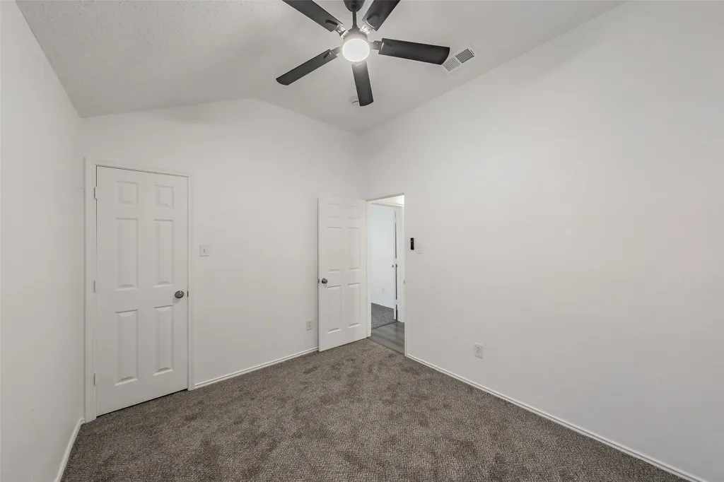 913 Mill Spring Drive Garland TX 75040
