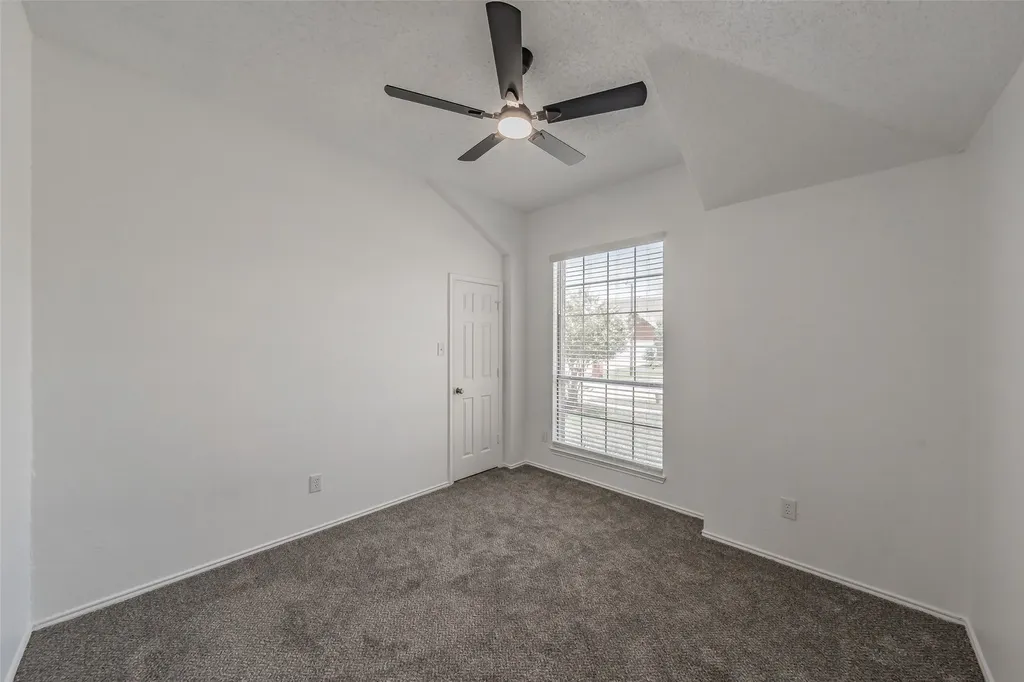 913 Mill Spring Drive Garland TX 75040
