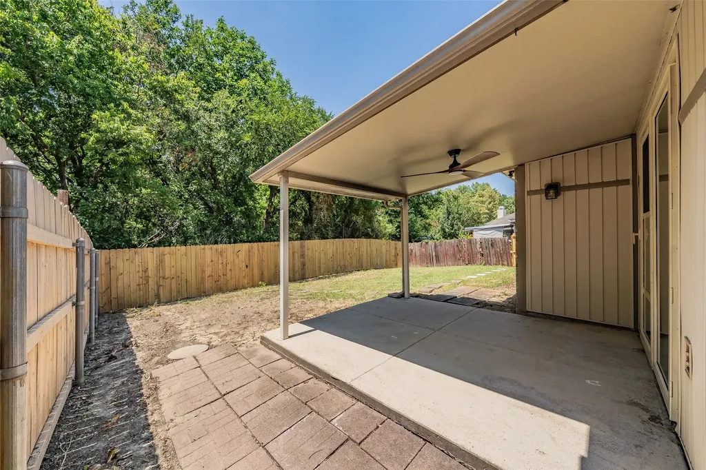 913 Mill Spring Drive Garland TX 75040