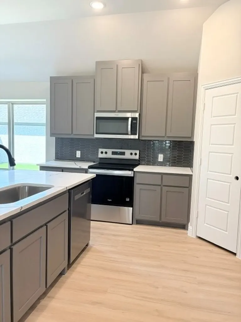 1961 Daybreak Drive Venus TX 76009