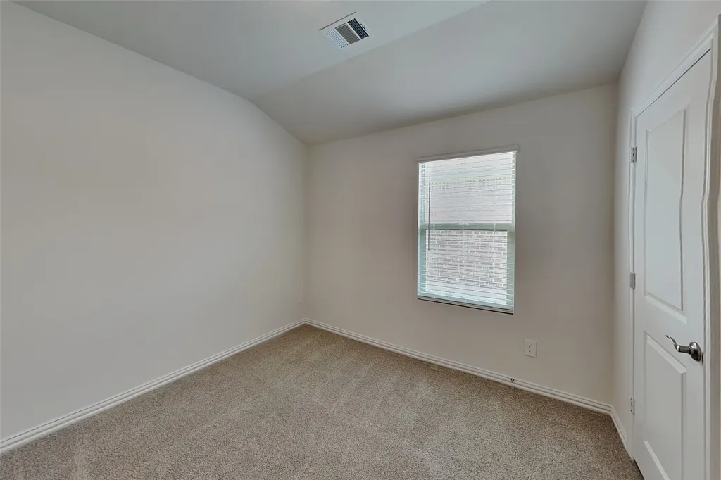 9629 Rattlesnake Trail Fort Worth TX 76036