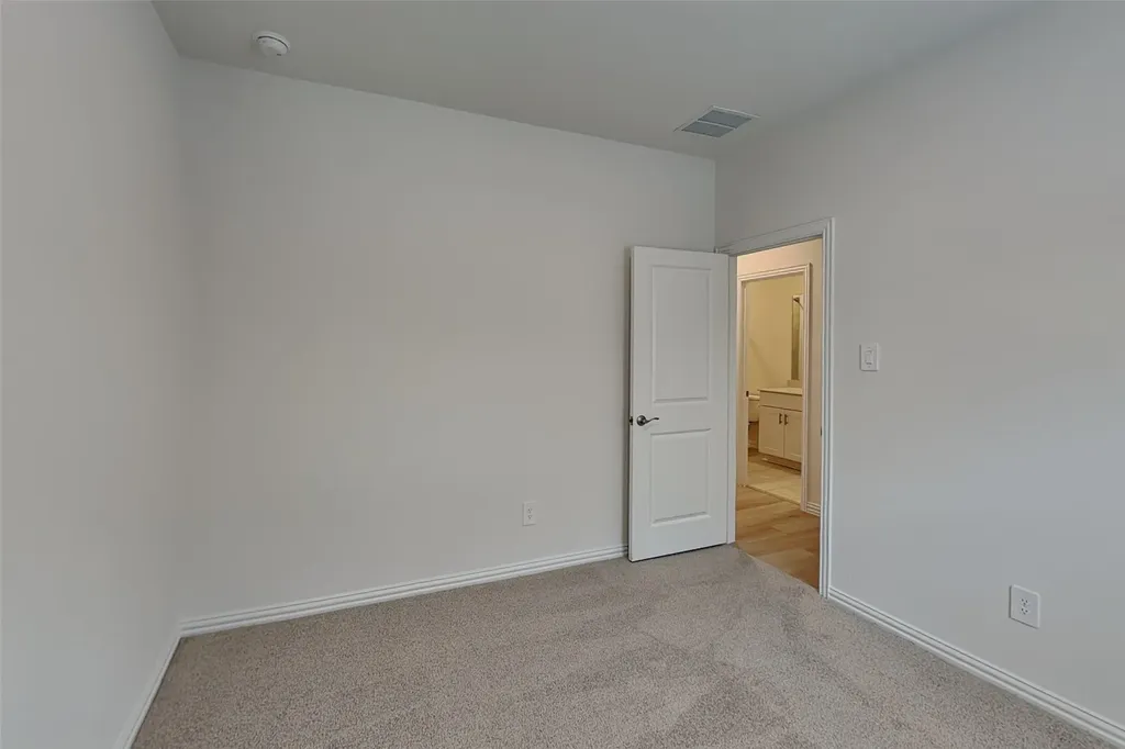 9629 Rattlesnake Trail Fort Worth TX 76036